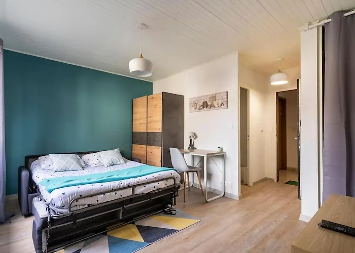 Cosy Proche Du Centre + Parking Gratuit קלוז